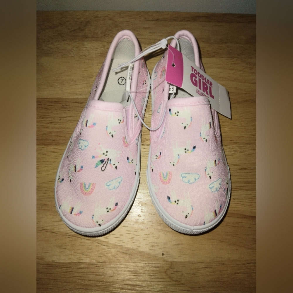 NEW  Swiggles Shoes